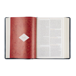 CSB Women's Study Bible: Versailles Theme