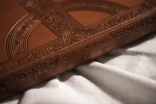 NLT Large Print Premium Value Thinline Bible, Filament-Enabled Edition (LeatherLike, Brown Celtic Cross)